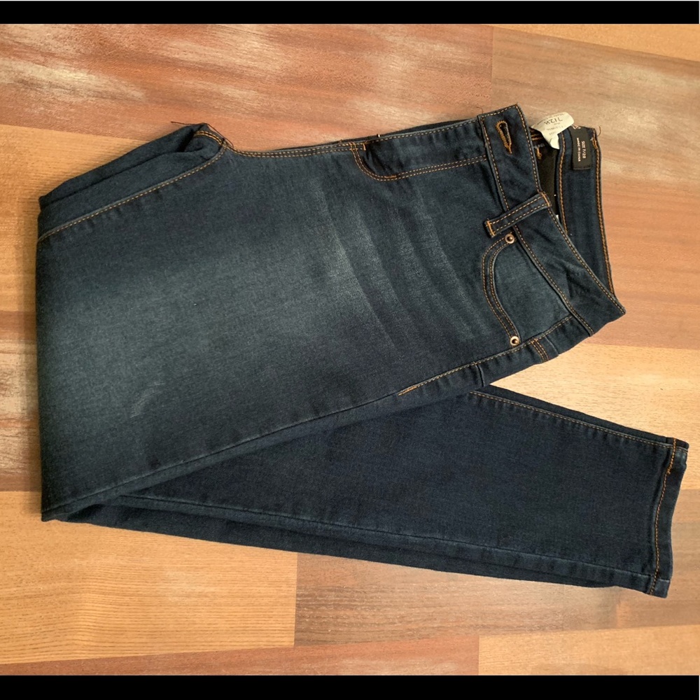 NWOT Ci Sono Stretch Dark Denim Jeans